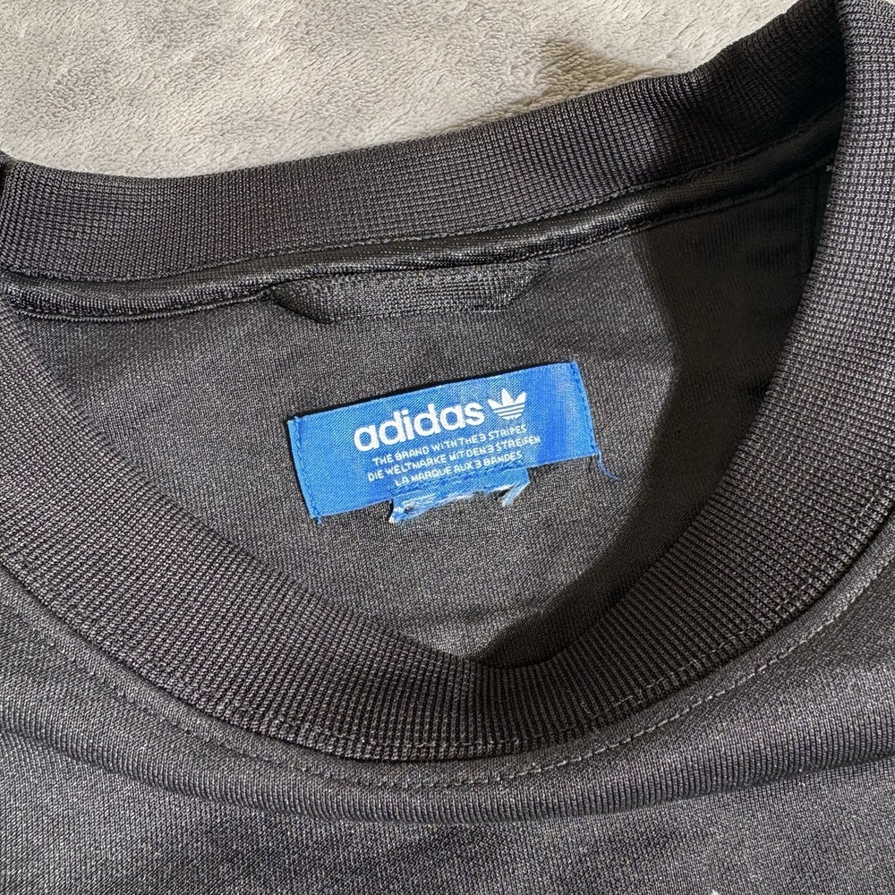 Adidas Sweatshirt Men's Medium Small Black TNT Tape Crew Trefoil Sleeve Logo - Picture 3 of 8